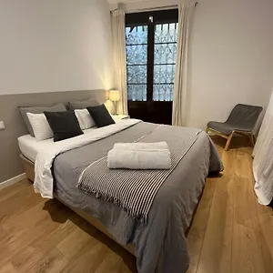 https://the-guest-house-bcn.topbarcelonahotels.com