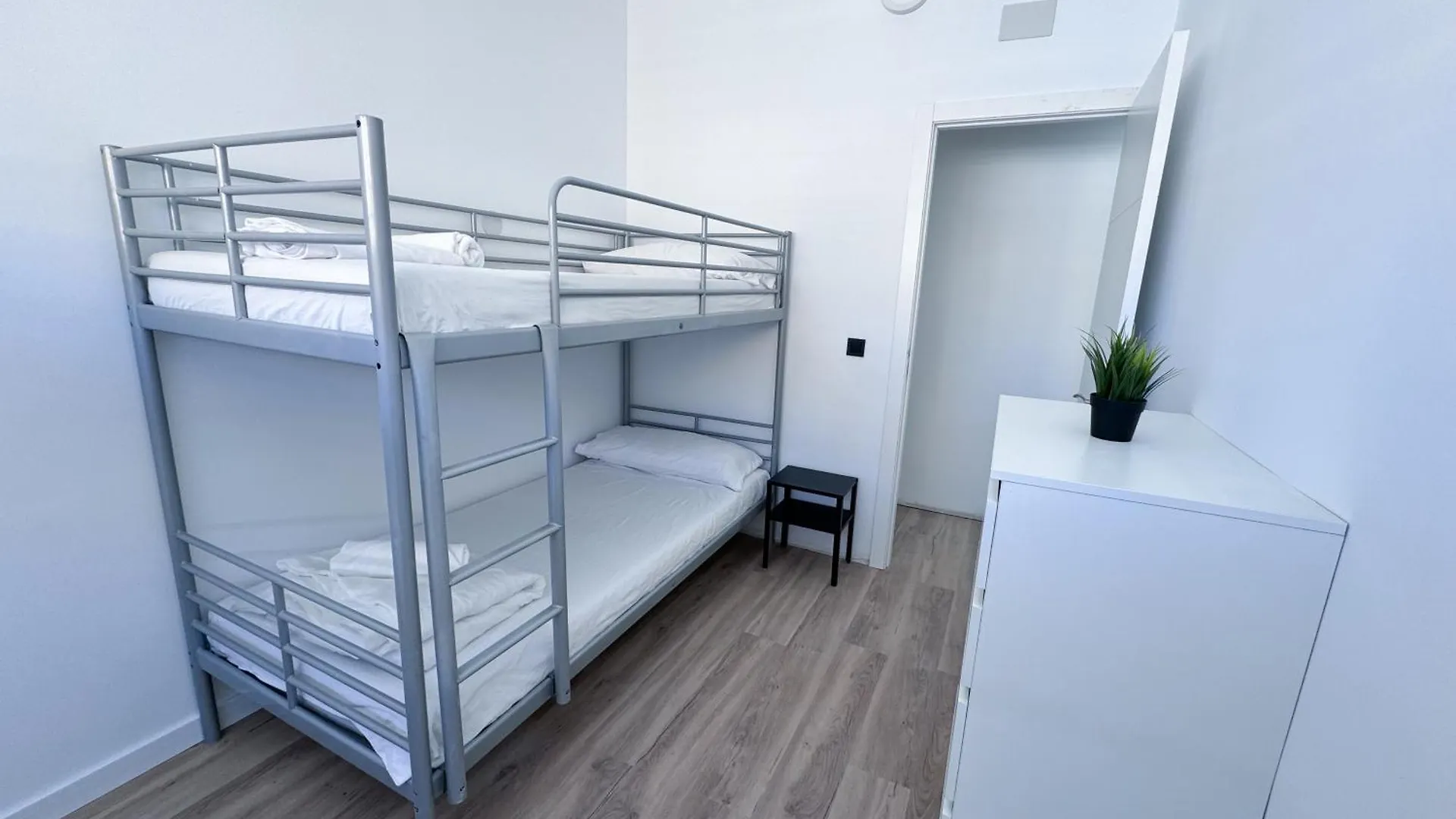Guest house Muede Hostel Torremolinos Spain